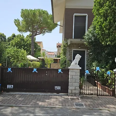 Casa Vacanze Lorenzo Апартаменты *